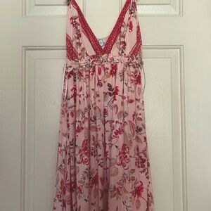 Francesca‘s floral maxi dress